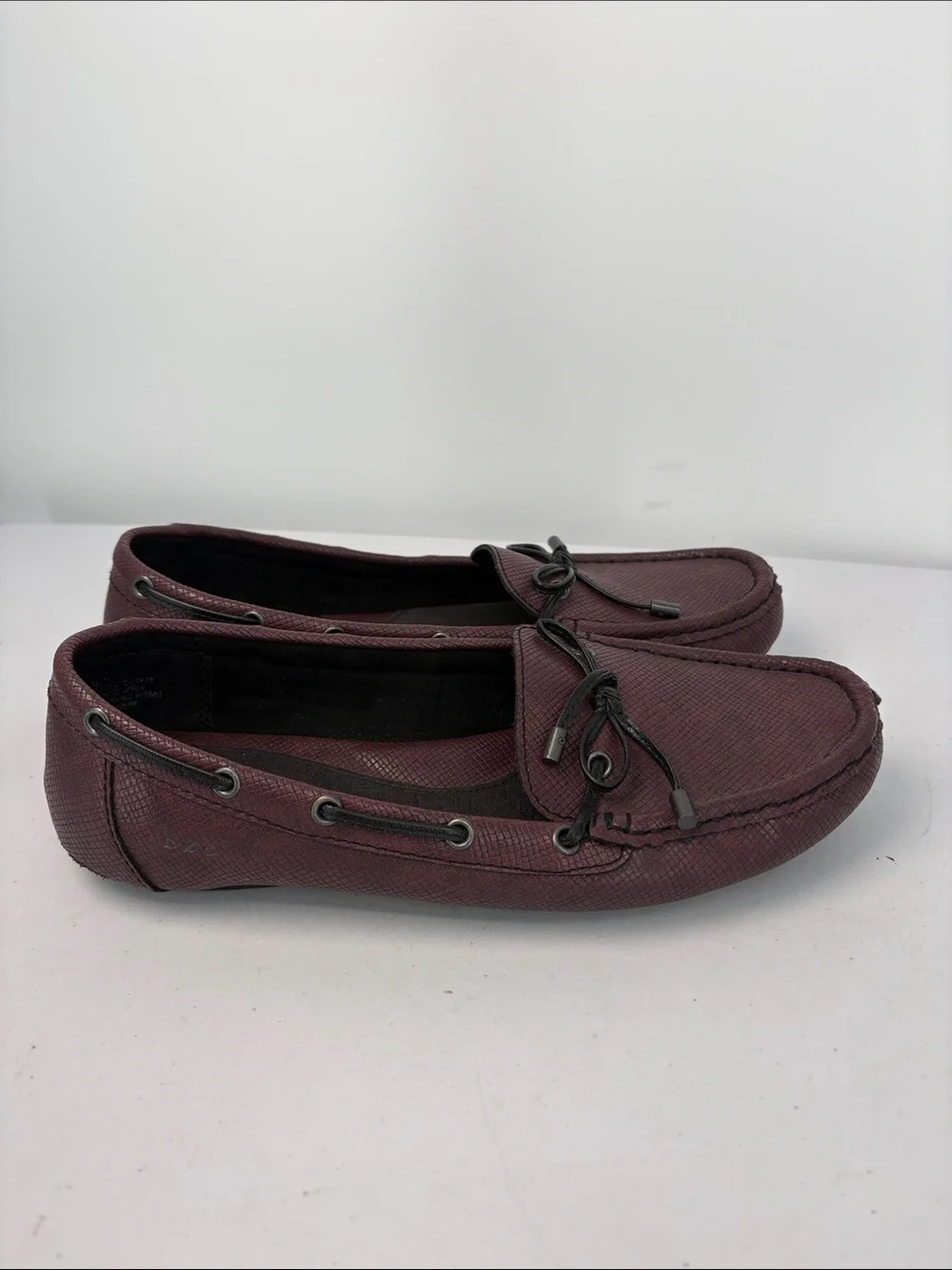 🍎 b.o.c. Burgundy Loafers driving moccasin.